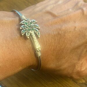 Luca & Danni Palm Tree Embrace the Journey silver bracelet with green stones